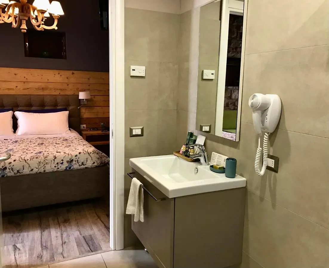 *** Bed & Breakfast Heidi Bed&Breakfast Albavilla Italia